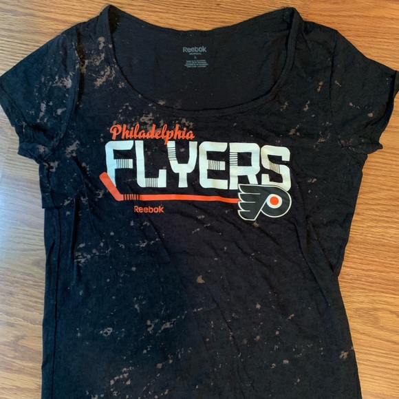 Reebok Tops - 🏒 Philadelphia Flyers Hockey Bleach Dye Scoop-Neck T-Shirt